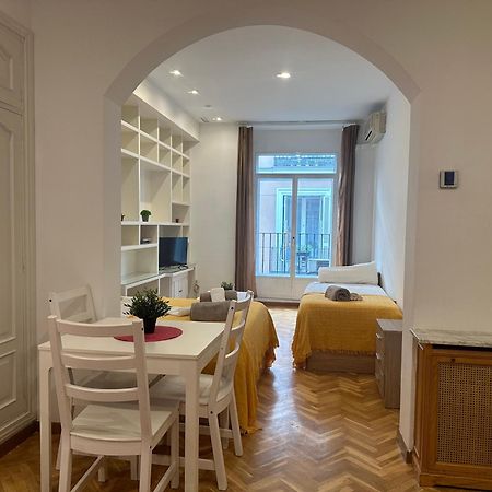 Piso Centro Madrid Infantasアパートメント エクステリア 写真