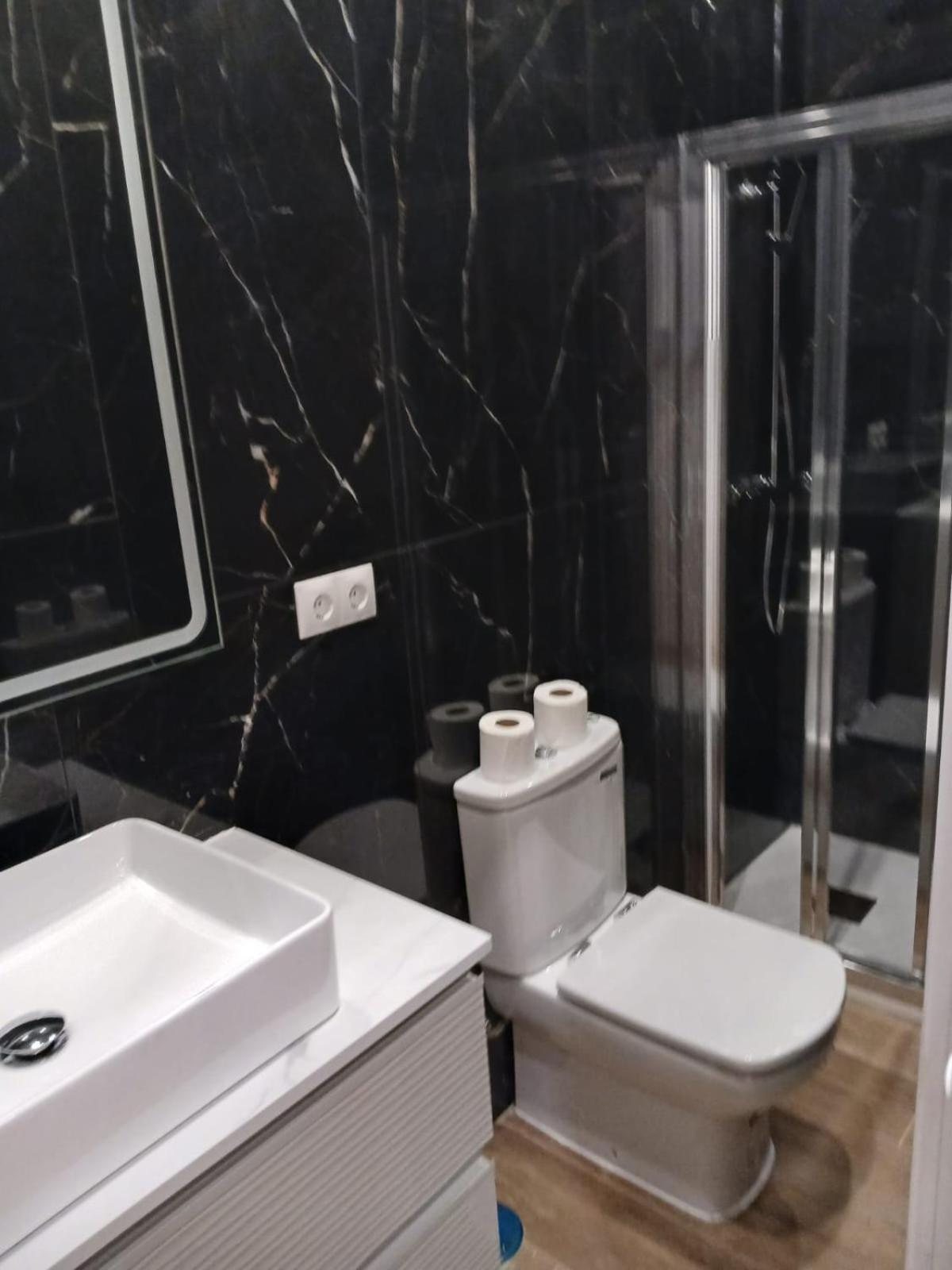 Piso Centro Madrid Infantasアパートメント エクステリア 写真