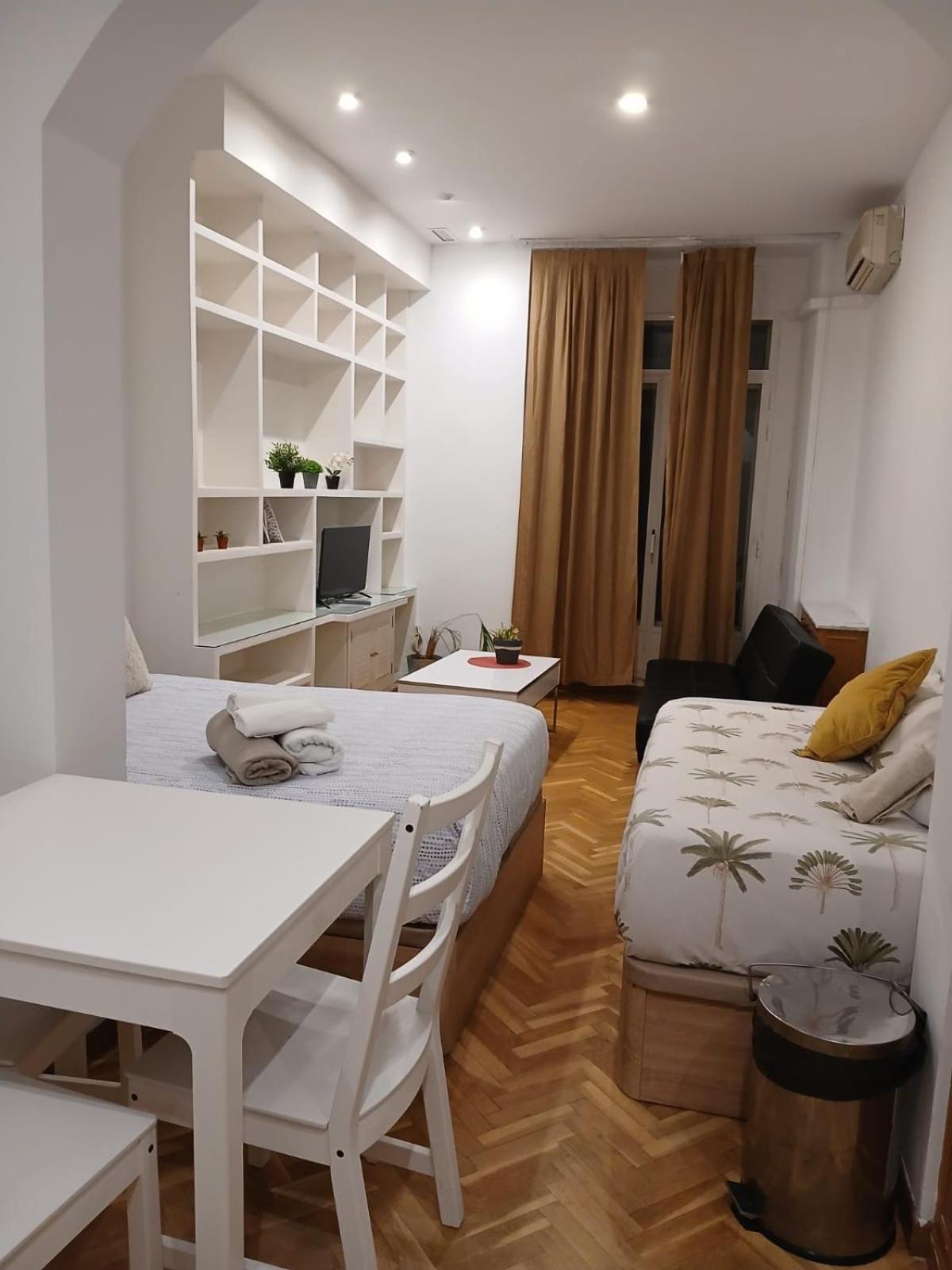 Piso Centro Madrid Infantasアパートメント エクステリア 写真